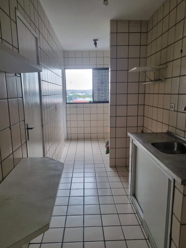 Apartamento à venda com 3 quartos sendo uma suíte, 85m² área útil por R$ 370.000,00 Rua Amália Bernardino de Sousa Recife - 