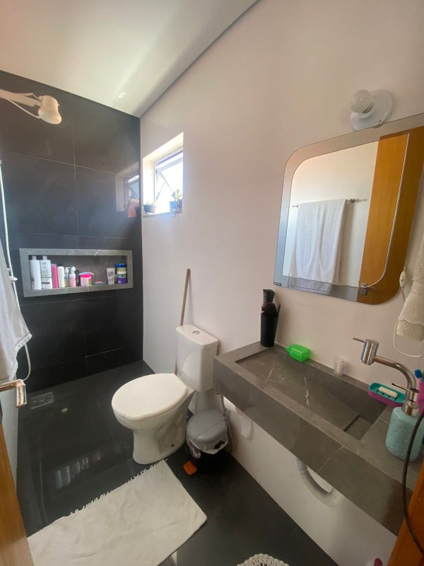 Casa Triplex Geminada de Alto Padrão - 03 qts. - 01 suíte - 04 vagas - R$895K Rua Gerson Morethzon Belo Horizonte - 