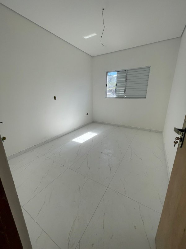 LINDA CASA NO RESIDENCIAL SANTO ANTONIO - Franco da Rocha - 