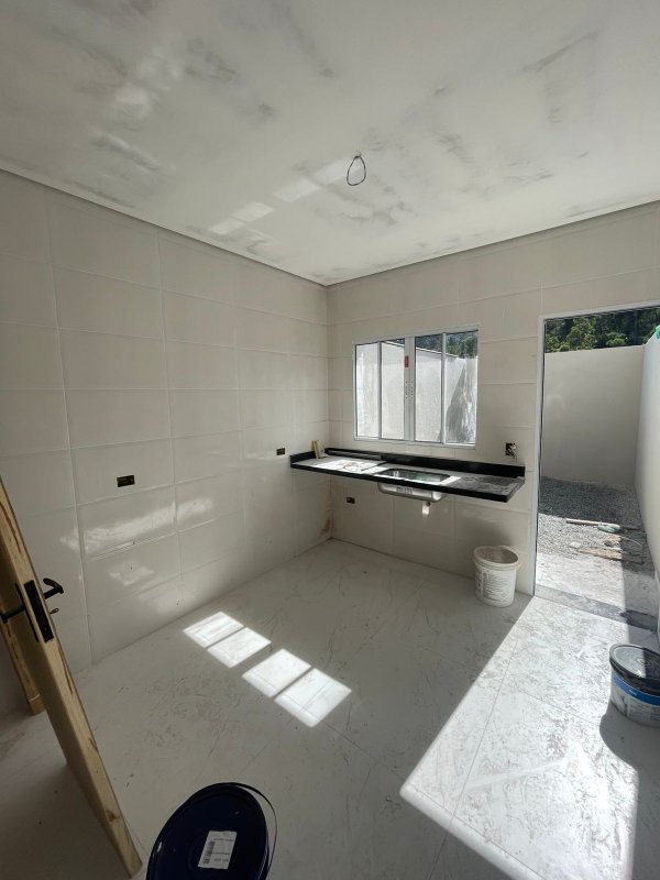 LINDA CASA NO RESIDENCIAL SANTO ANTONIO - Franco da Rocha - 
