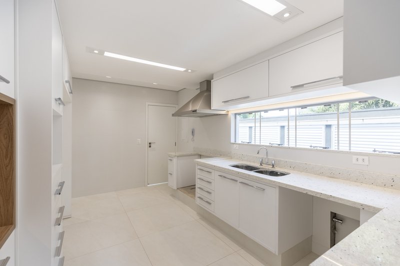 Casa à Venda Condomínio Guaporé II Ribeirão Preto/SP Avenida Heráclito Fontoura Sobral Pinto Ribeirão Preto - 