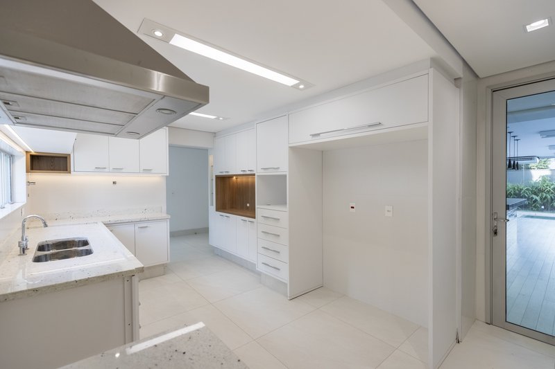 Casa à Venda Condomínio Guaporé II Ribeirão Preto/SP Avenida Heráclito Fontoura Sobral Pinto Ribeirão Preto - 