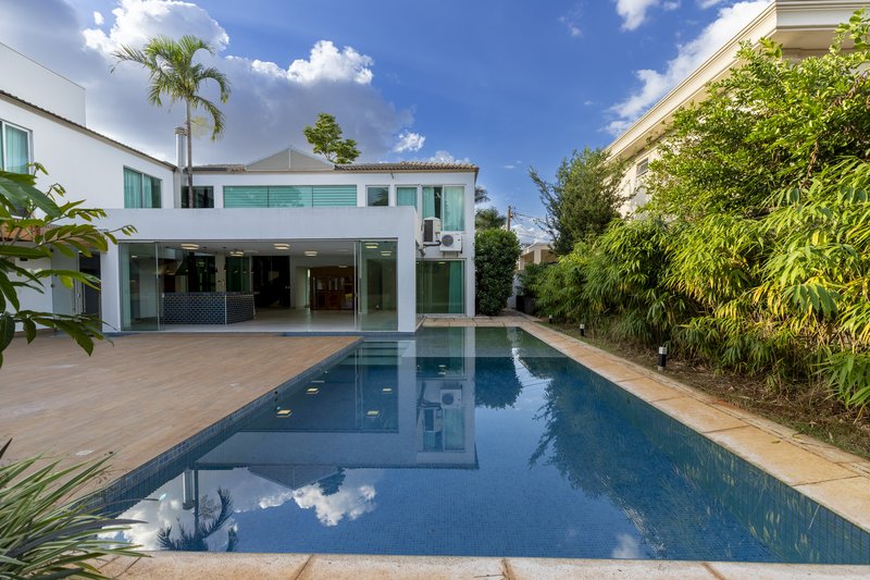 Casa à Venda Condomínio Guaporé II Ribeirão Preto/SP Avenida Heráclito Fontoura Sobral Pinto Ribeirão Preto - 