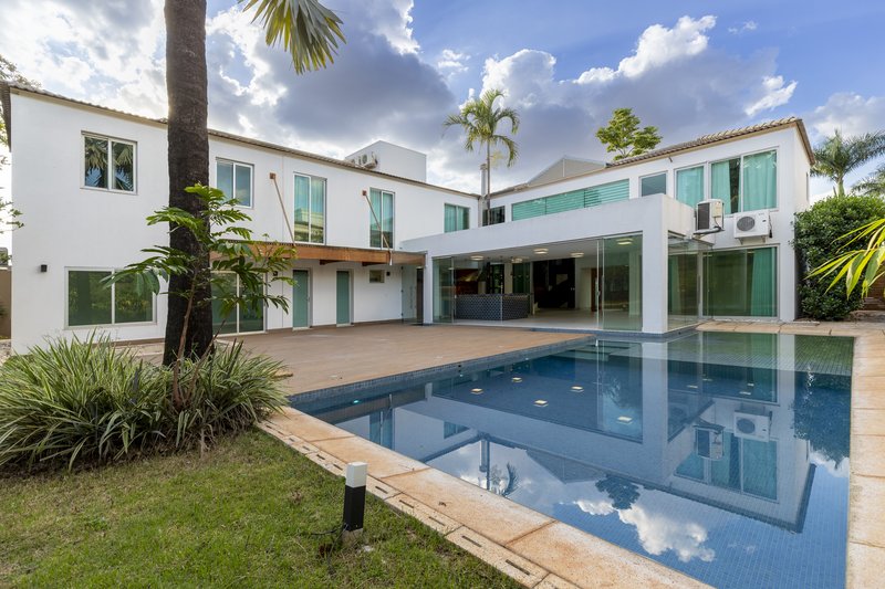 Casa à Venda Condomínio Guaporé II Ribeirão Preto/SP Avenida Heráclito Fontoura Sobral Pinto Ribeirão Preto - 