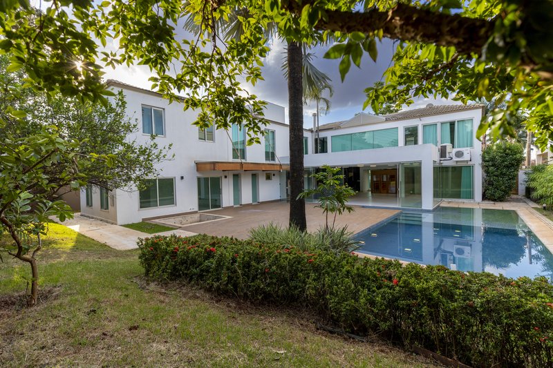 Casa à Venda Condomínio Guaporé II Ribeirão Preto/SP Avenida Heráclito Fontoura Sobral Pinto Ribeirão Preto - 