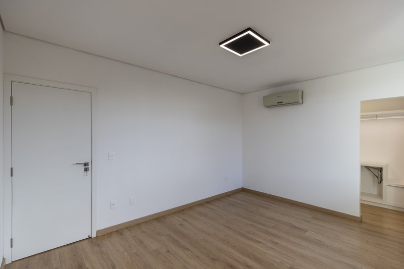 Casa à Venda Condomínio Guaporé II Ribeirão Preto/SP Avenida Heráclito Fontoura Sobral Pinto Ribeirão Preto - 