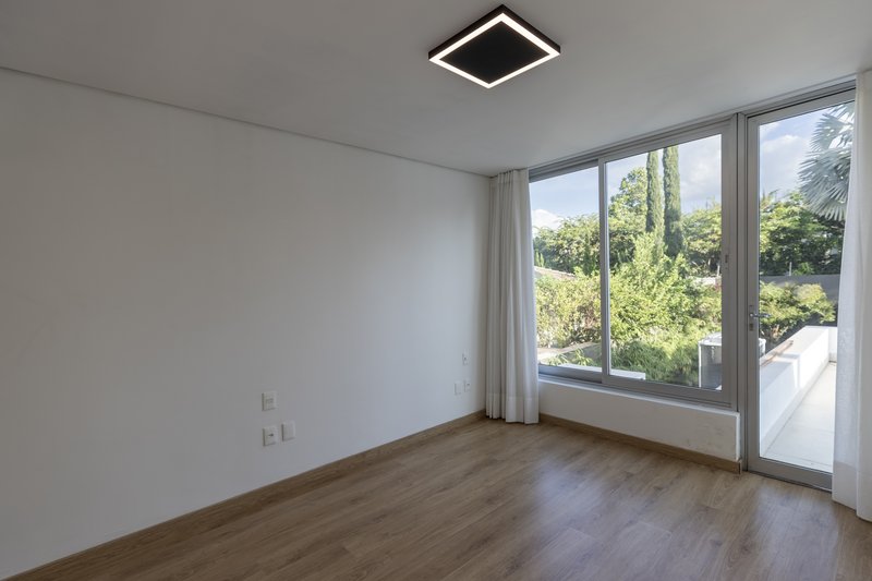 Casa à Venda Condomínio Guaporé II Ribeirão Preto/SP Avenida Heráclito Fontoura Sobral Pinto Ribeirão Preto - 