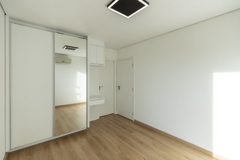 Casa à Venda Condomínio Guaporé II Ribeirão Preto/SP Avenida Heráclito Fontoura Sobral Pinto Ribeirão Preto - 