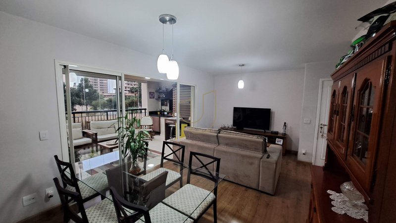 Apartamento com 3 dormitórios no Residencial Premiere - São José dos Campos - 