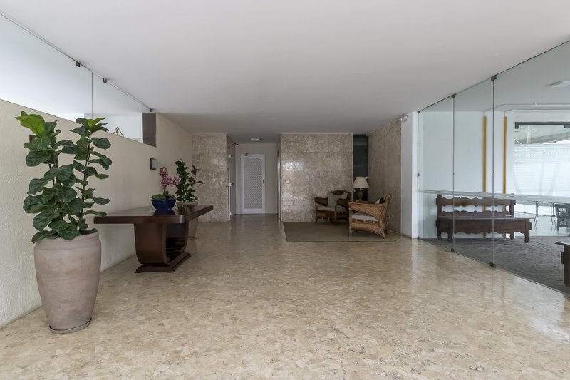 Apartamento reformado no Jardim Paulista 3 dorm 1 suíte 1 vaga Alameda Joaquim Eugênio de Lima São Paulo - 