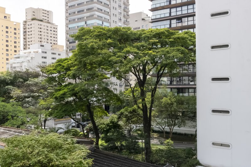 Apartamento reformado no Jardim Paulista 3 dorm 1 suíte 1 vaga Alameda Joaquim Eugênio de Lima São Paulo - 