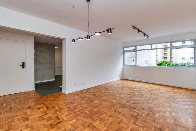 Apartamento reformado no Jardim Paulista 3 dorm 1 suíte 1 vaga Alameda Joaquim Eugênio de Lima São Paulo - 