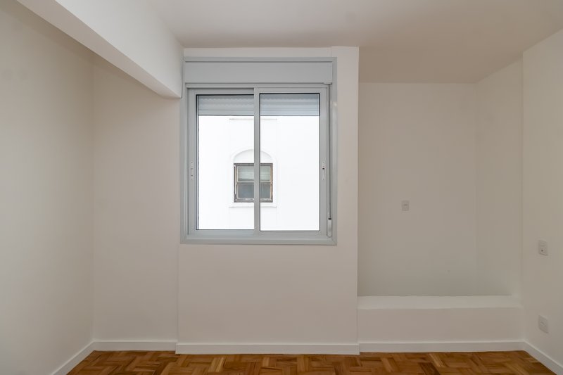 Apartamento reformado no Jardim Paulista 3 dorm 1 suíte 1 vaga Alameda Joaquim Eugênio de Lima São Paulo - 