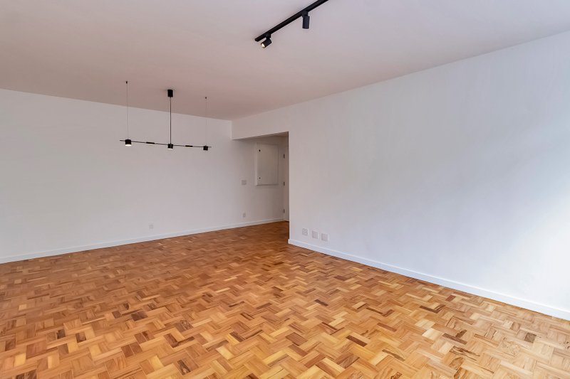 Apartamento reformado no Jardim Paulista 3 dorm 1 suíte 1 vaga Alameda Joaquim Eugênio de Lima São Paulo - 