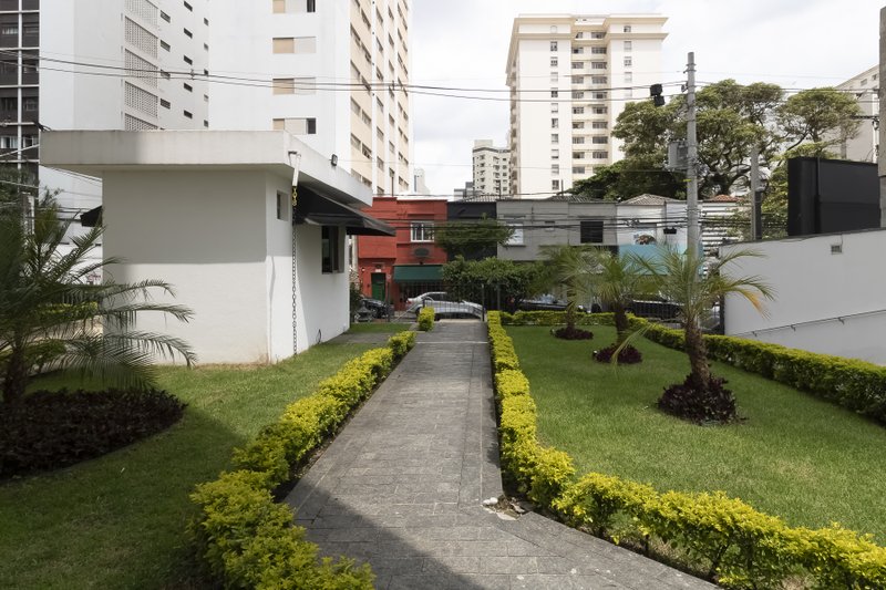 Apartamento reformado no Jardim Paulista 3 dorm 1 suíte 1 vaga Alameda Joaquim Eugênio de Lima São Paulo - 