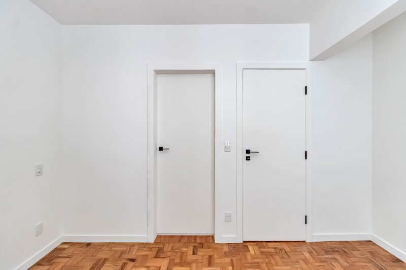 Apartamento reformado no Jardim Paulista 3 dorm 1 suíte 1 vaga Alameda Joaquim Eugênio de Lima São Paulo - 