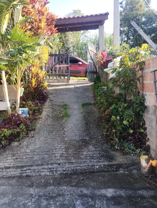 Casa-sobrado à venda no Parque Alpina - Igaratá - 
