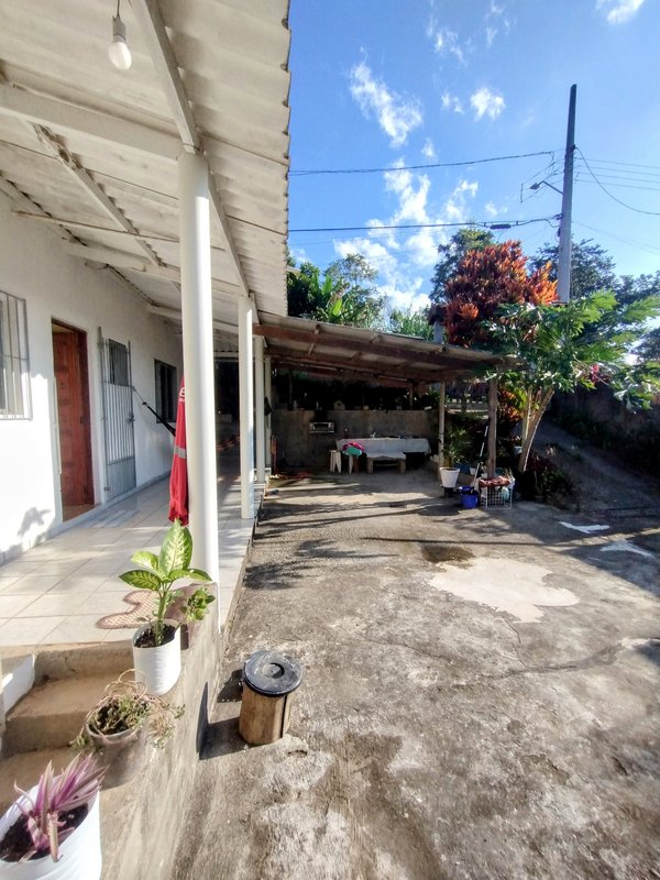 Casa-sobrado à venda no Parque Alpina - Igaratá - 