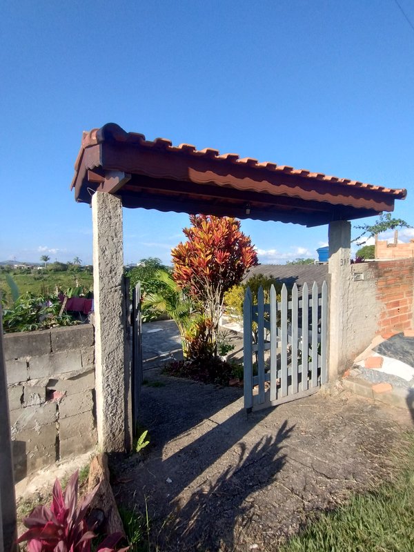 Casa-sobrado à venda no Parque Alpina - Igaratá - 