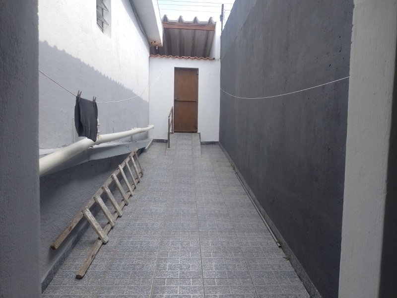 Casa 3 dormitórios- Vila Brasileira - Mogi das Cruzes - 
