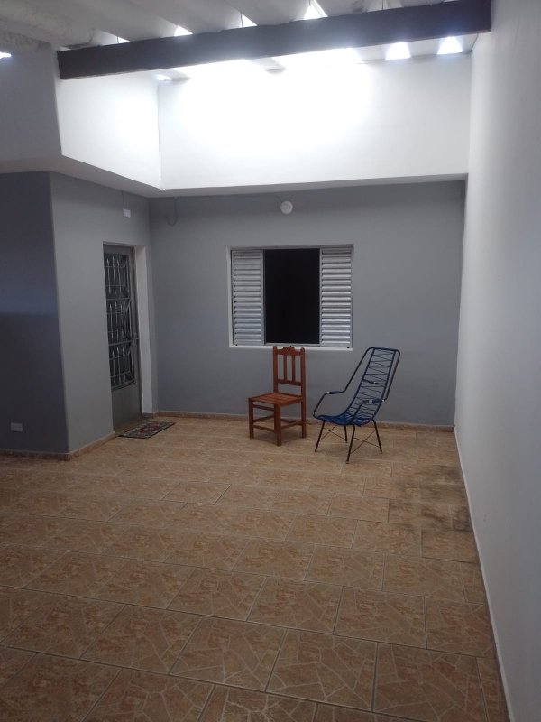 Casa 3 dormitórios- Vila Brasileira - Mogi das Cruzes - 