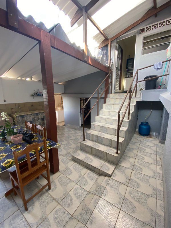 Casa 3 dormitórios- Vila Brasileira - Mogi das Cruzes - 