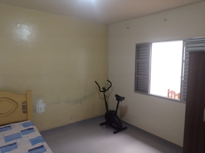 Casa 3 dormitórios- Vila Brasileira - Mogi das Cruzes - 