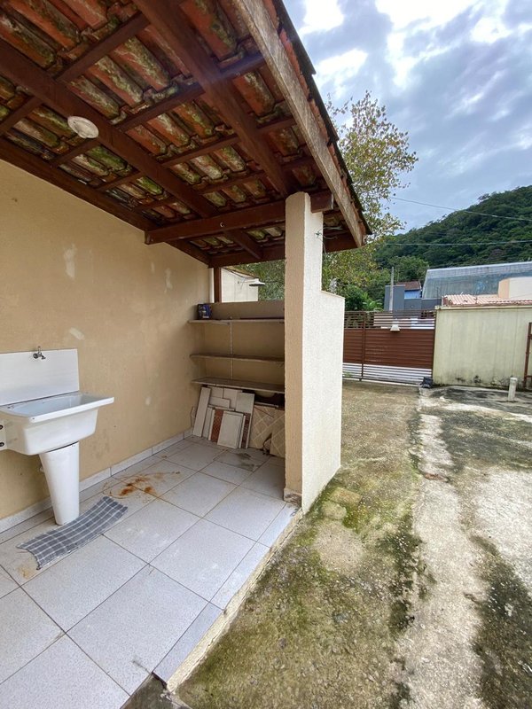 SOBRADO + EDÍCULA DISPONÍVEL PARA VENDA – MASSAGUAÇU.   - Caraguatatuba - 