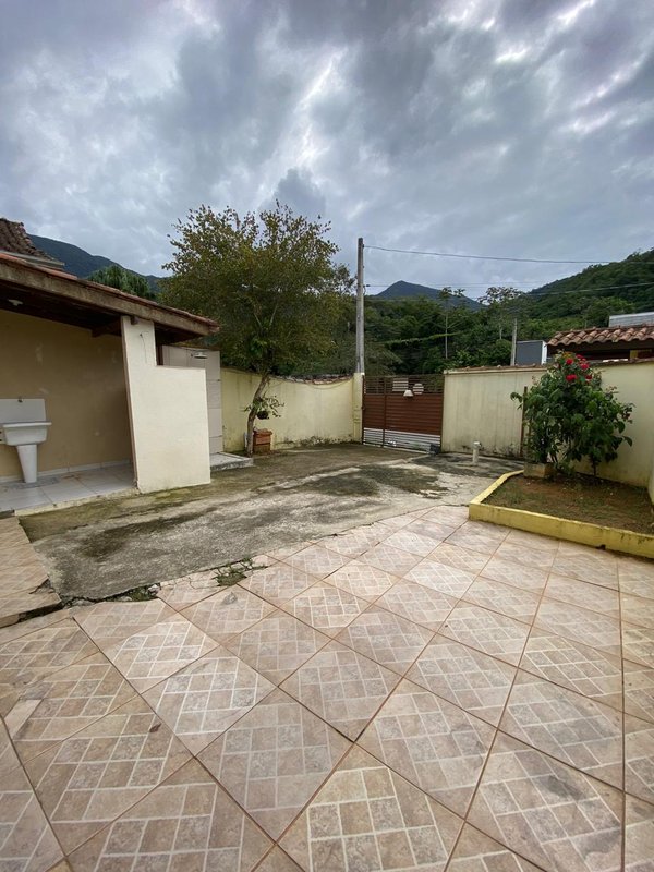 SOBRADO + EDÍCULA DISPONÍVEL PARA VENDA – MASSAGUAÇU.   - Caraguatatuba - 