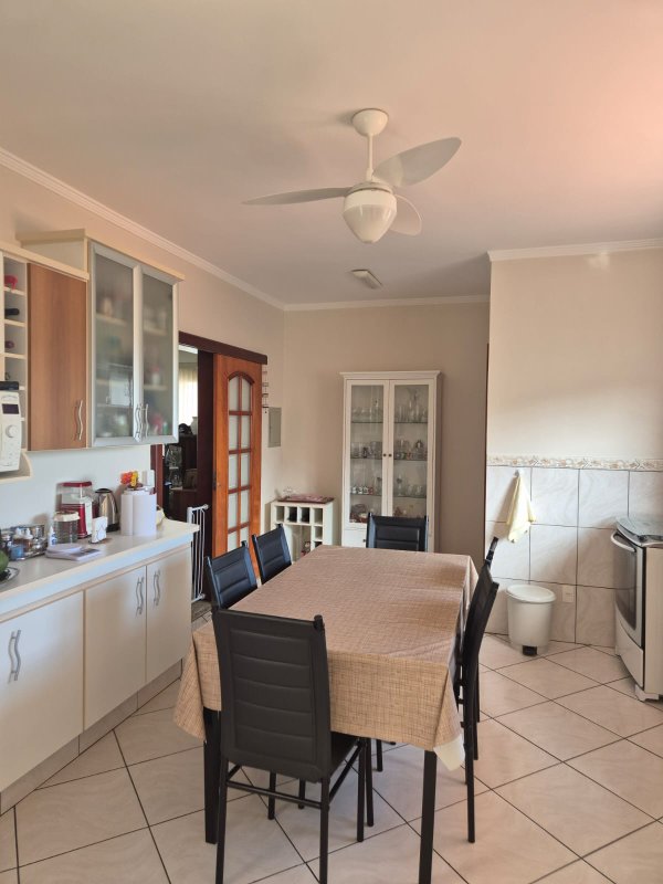 Oportunidade em São Conrado! Sobrado com 3 Dormitórios, Muito Verde e Vista Panorâmica! - Campinas - 