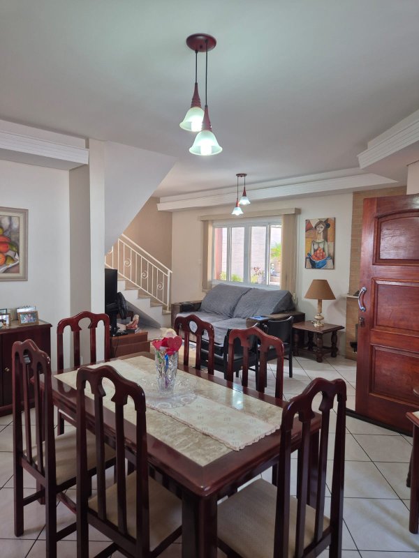 Oportunidade em São Conrado! Sobrado com 3 Dormitórios, Muito Verde e Vista Panorâmica! - Campinas - 