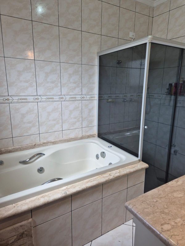 Oportunidade em São Conrado! Sobrado com 3 Dormitórios, Muito Verde e Vista Panorâmica! - Campinas - 