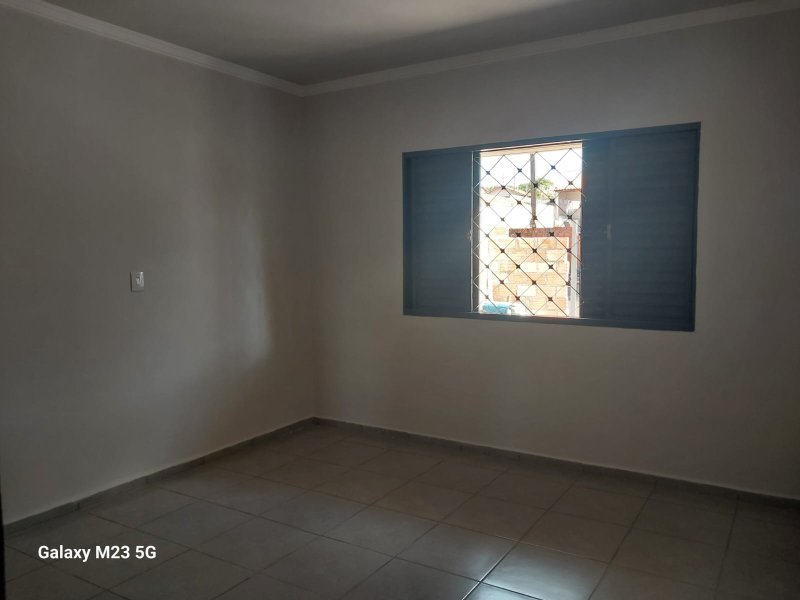 Casa no Jardim Brasília Rua Francisco Gonzaga de Oliveira SANTA CRUZ DO RIO PARDO - 