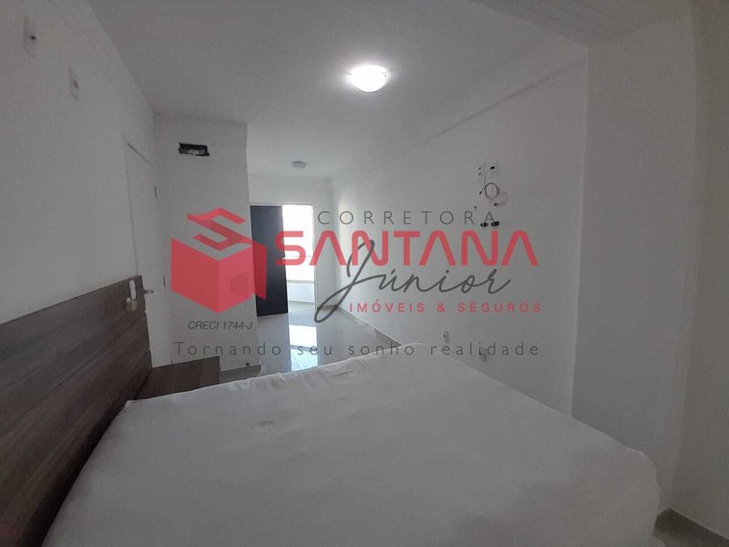 Apartamento mobiliado com suíte, para locação em Buraquinho.  (INDISPONÍVEL) Rua Carlos Conceição Lauro de Freitas - 