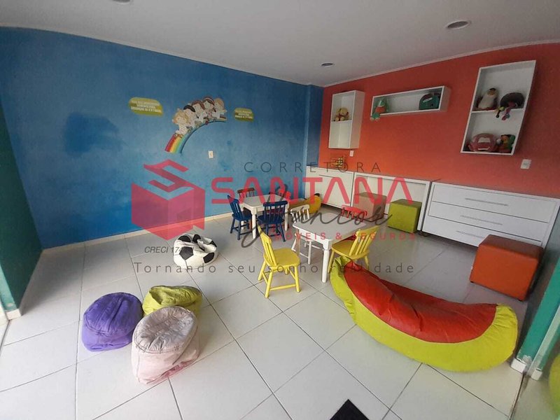 Apartamento mobiliado com suíte, para locação em Buraquinho.  (INDISPONÍVEL) Rua Carlos Conceição Lauro de Freitas - 