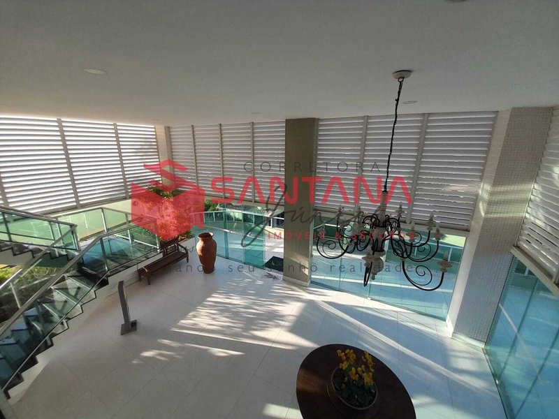 Apartamento mobiliado com suíte, para locação em Buraquinho.  (INDISPONÍVEL) Rua Carlos Conceição Lauro de Freitas - 