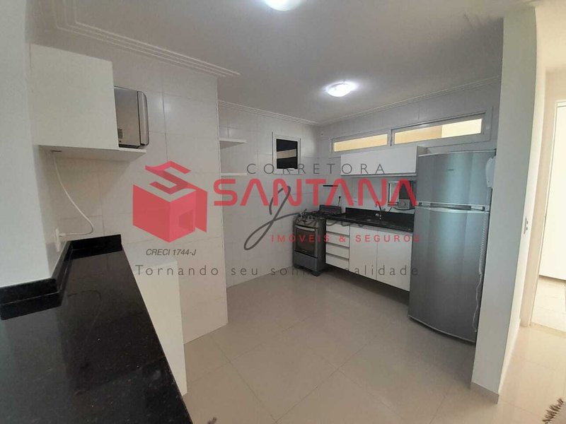 Apartamento mobiliado com suíte, para locação em Buraquinho.  (INDISPONÍVEL) Rua Carlos Conceição Lauro de Freitas - 