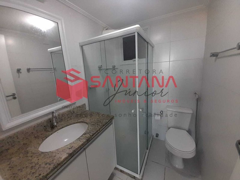 Apartamento mobiliado com suíte, para locação em Buraquinho.  (INDISPONÍVEL) Rua Carlos Conceição Lauro de Freitas - 