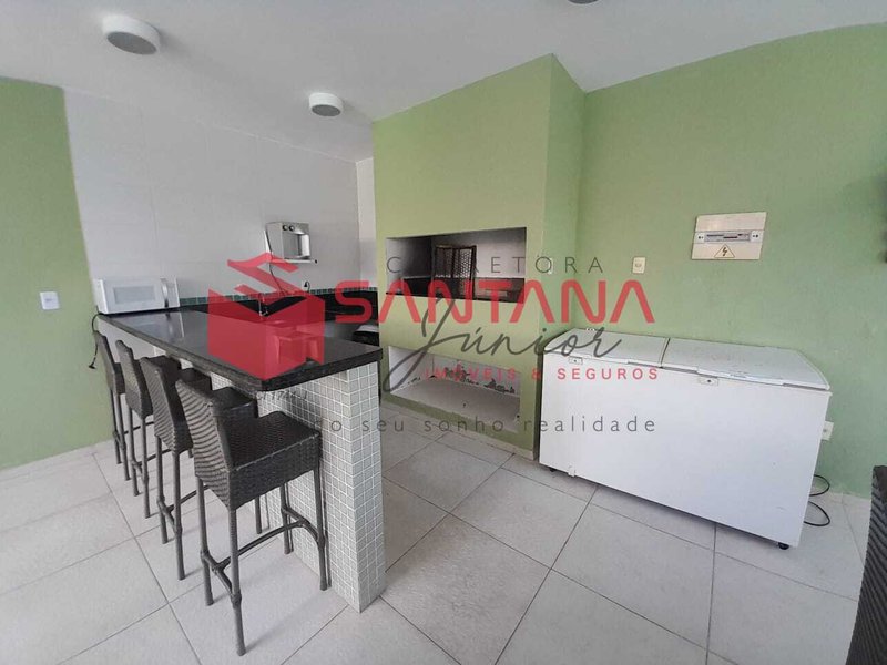 Apartamento mobiliado com suíte, para locação em Buraquinho.  (INDISPONÍVEL) Rua Carlos Conceição Lauro de Freitas - 