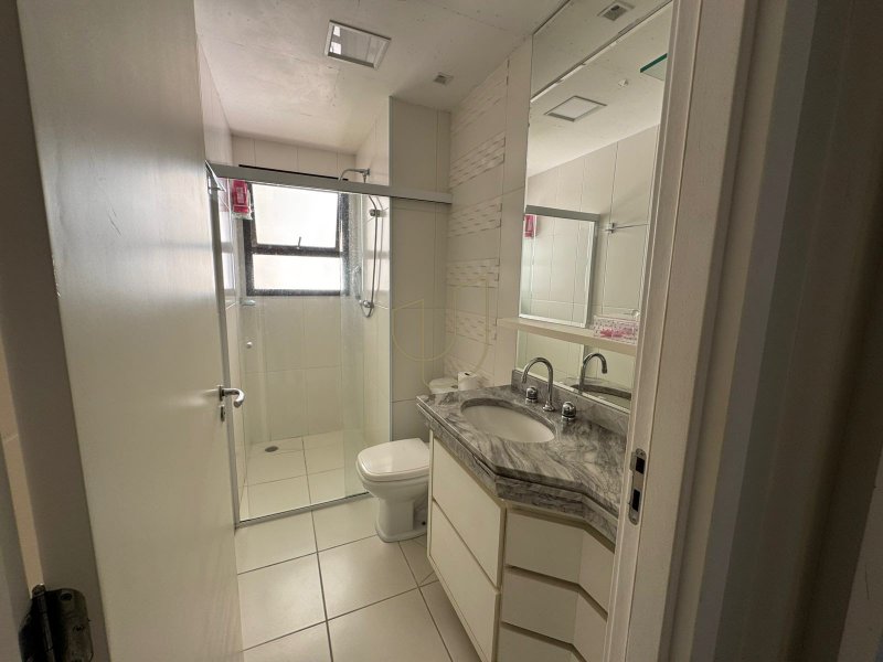 Apartamento com 3 Dormitórios no Esplanada Resort - São José dos Campos - 