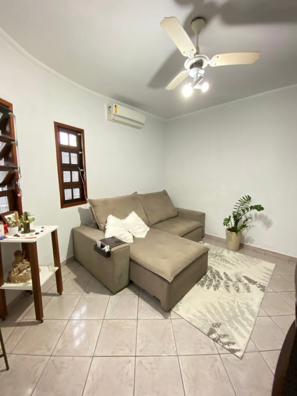 Lindo imóvel localizado no bairro de maior valorização da cidade - Caraguatatuba - 
