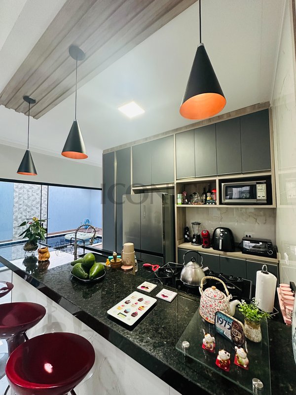 Casa Térrea em Condomínio de Cerquilho com 4 quartos, área gourmet e piscina - Cerquilho - 