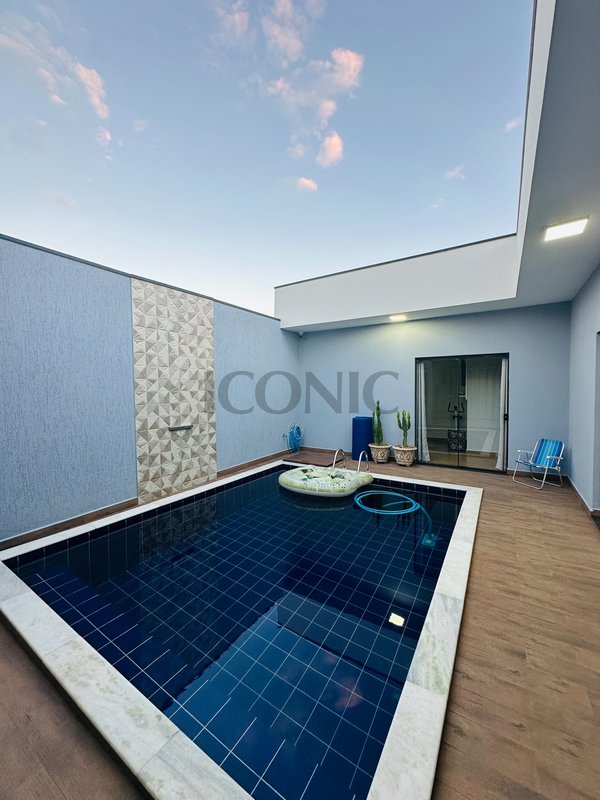 Casa Térrea em Condomínio de Cerquilho com 4 quartos, área gourmet e piscina - Cerquilho - 