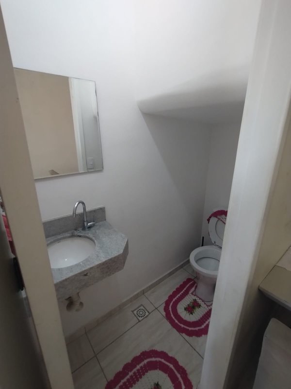 SOBRADO Á VENDA NO RESIDENCIAL SANTO ANTONIO FRANCO DA ROCHA Rua Robert Nesta Marley Franco da Rocha - 