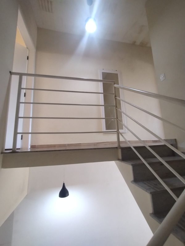 SOBRADO Á VENDA NO RESIDENCIAL SANTO ANTONIO FRANCO DA ROCHA Rua Robert Nesta Marley Franco da Rocha - 