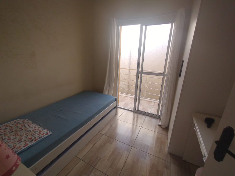 SOBRADO Á VENDA NO RESIDENCIAL SANTO ANTONIO FRANCO DA ROCHA Rua Robert Nesta Marley Franco da Rocha - 