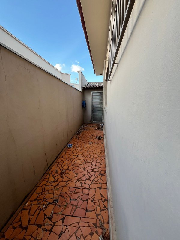 Casa com Suíte no Centro Avenida Batista Botelho SANTA CRUZ DO RIO PARDO - 