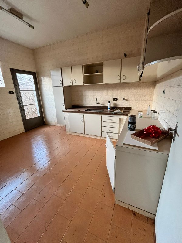 Casa com Suíte no Centro Avenida Batista Botelho SANTA CRUZ DO RIO PARDO - 