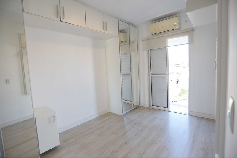 Casa À Venda, 112m - 3 Dorm. 1 Suíte - R$ 779.000 - Cond. Villagio Di Lucca - Sorocaba SP Rua Professor Antônio Rodrigues Claro Sobrinho Sorocaba - 