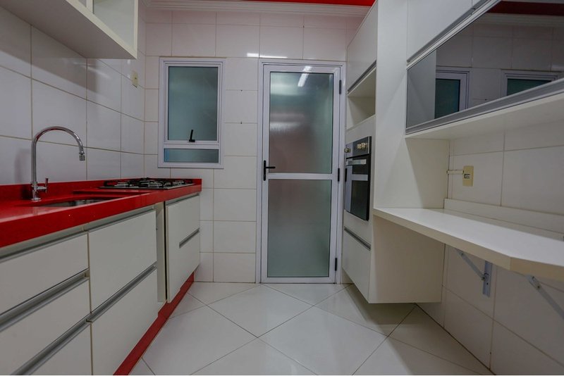 Casa À Venda, 112m - 3 Dorm. 1 Suíte - R$ 779.000 - Cond. Villagio Di Lucca - Sorocaba SP Rua Professor Antônio Rodrigues Claro Sobrinho Sorocaba - 